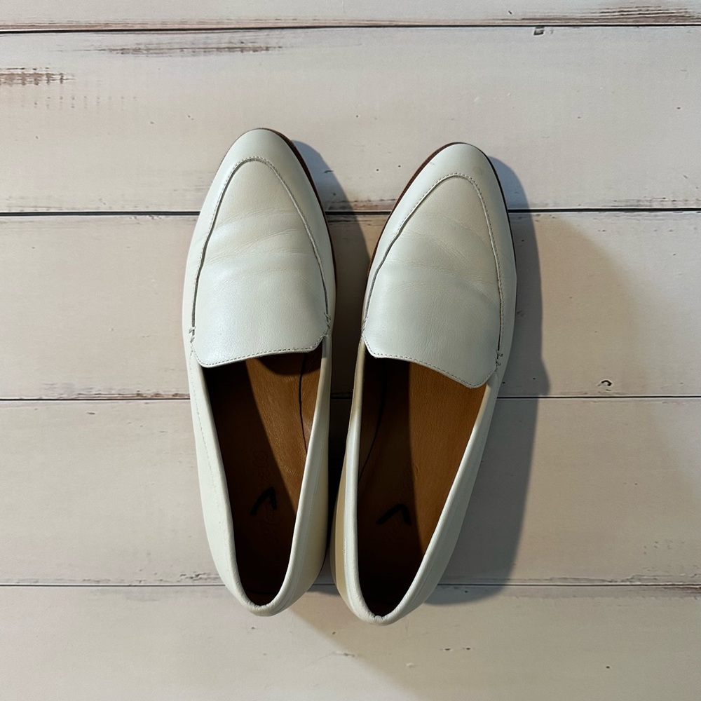 Madewell White Leather Flats with Rounded Toe